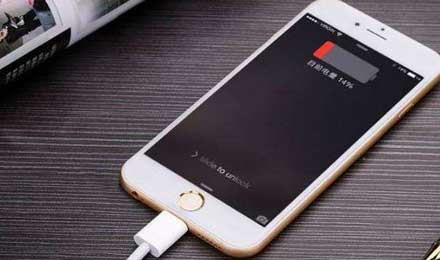 蘋果電池門的代價有多大？分析師：少賣1600萬部iPhone