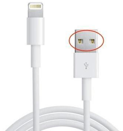 混用iPad的充電器為iPhone充電，會(huì)出事嗎？