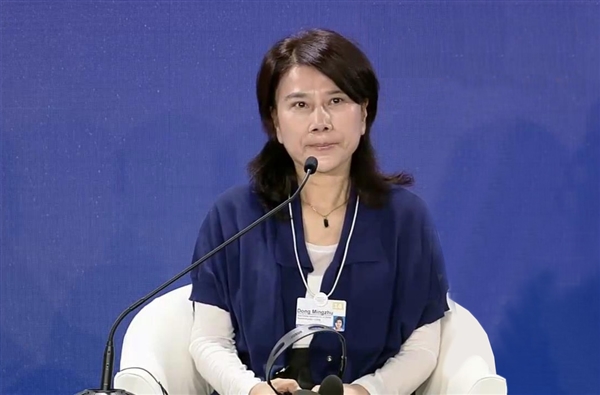 董明珠博鰲回應(yīng)10億賭約：和雷軍賭的是互聯(lián)網(wǎng)與制造業(yè)誰笑到最后